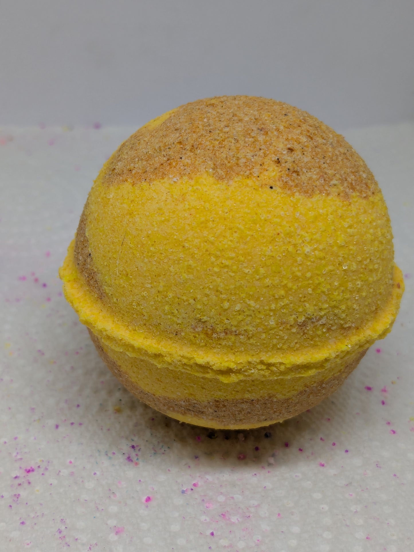 Sweet Cream Bath bomb