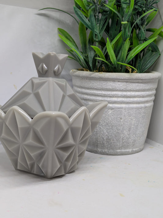 Geometric jar