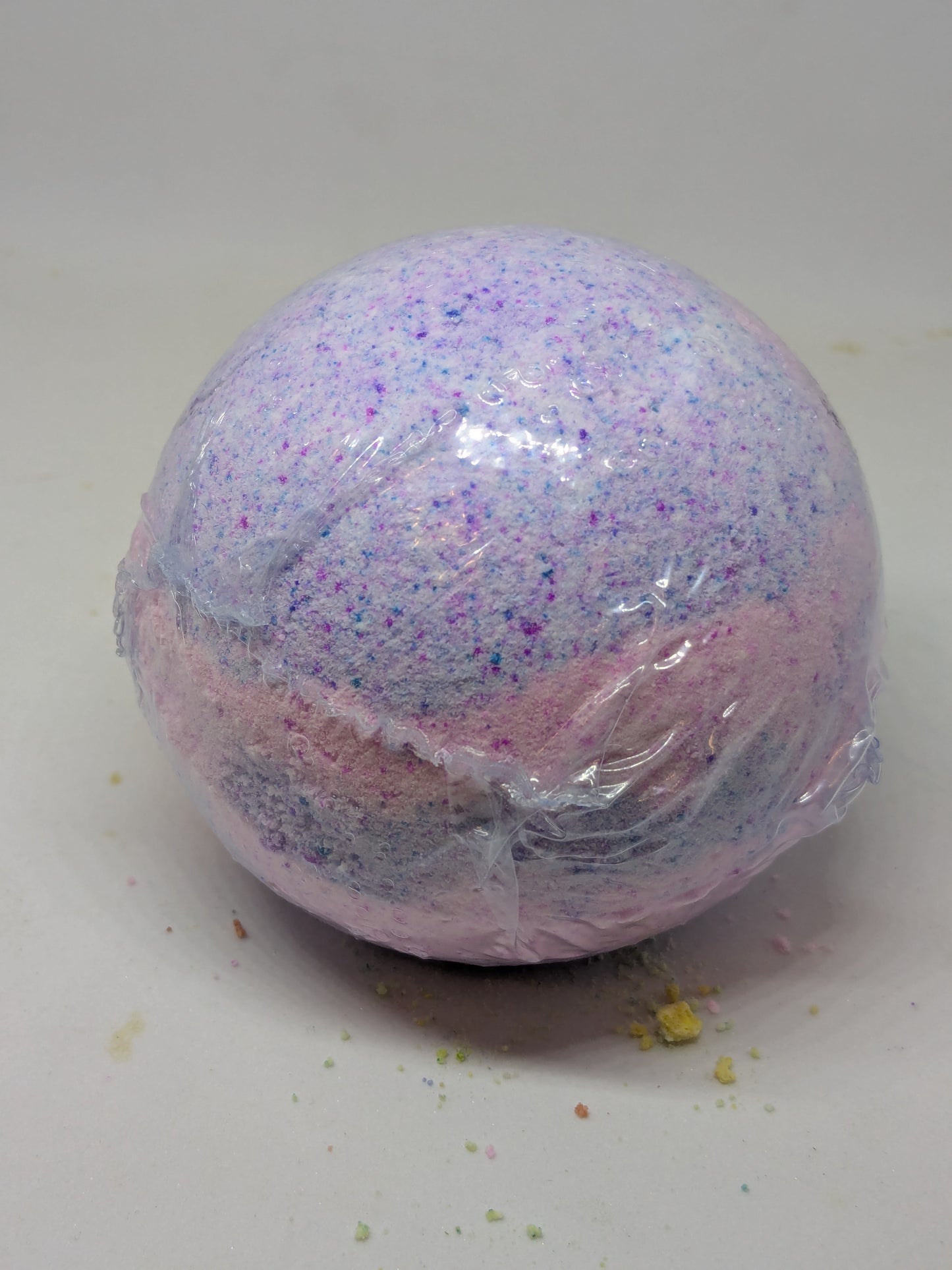 Peaches and cream Bathbomb